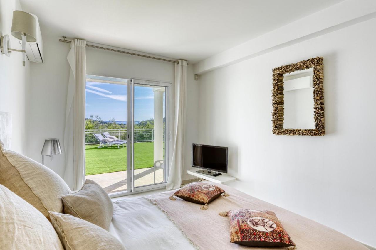 Beautiful Contemporary Villa With Sea View, Heated Swimming Pool, Near Saint Tropez Cavalaire-sur-Mer Esterno foto